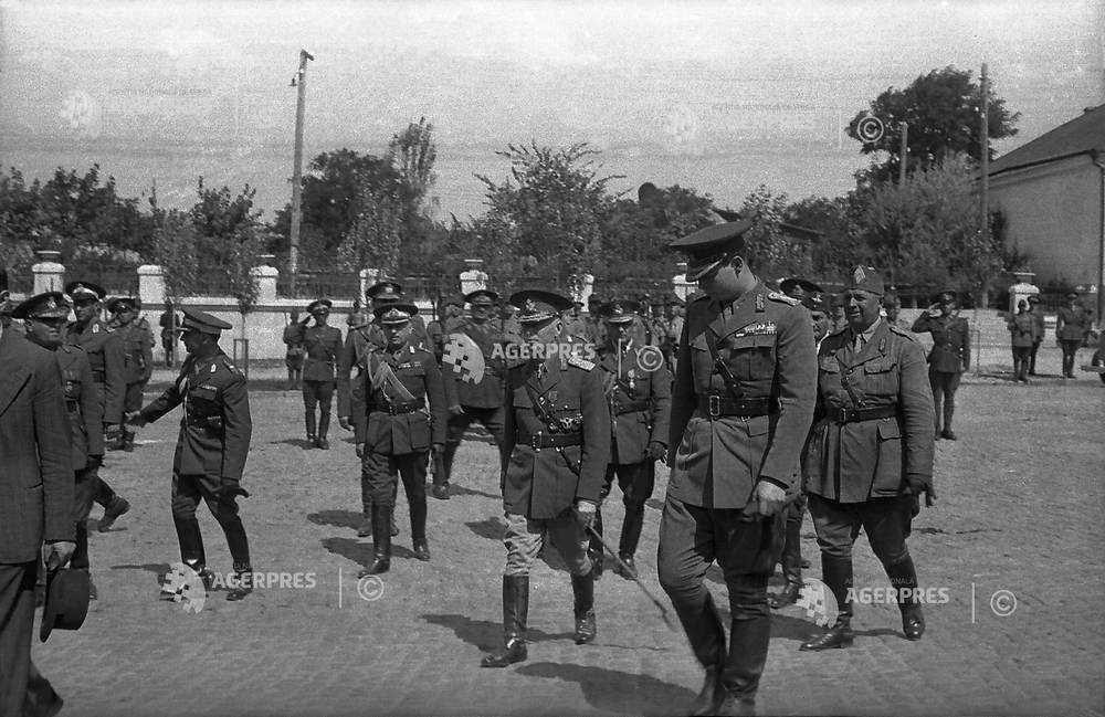  Встреча короля Михая и маршала Антонеску   8